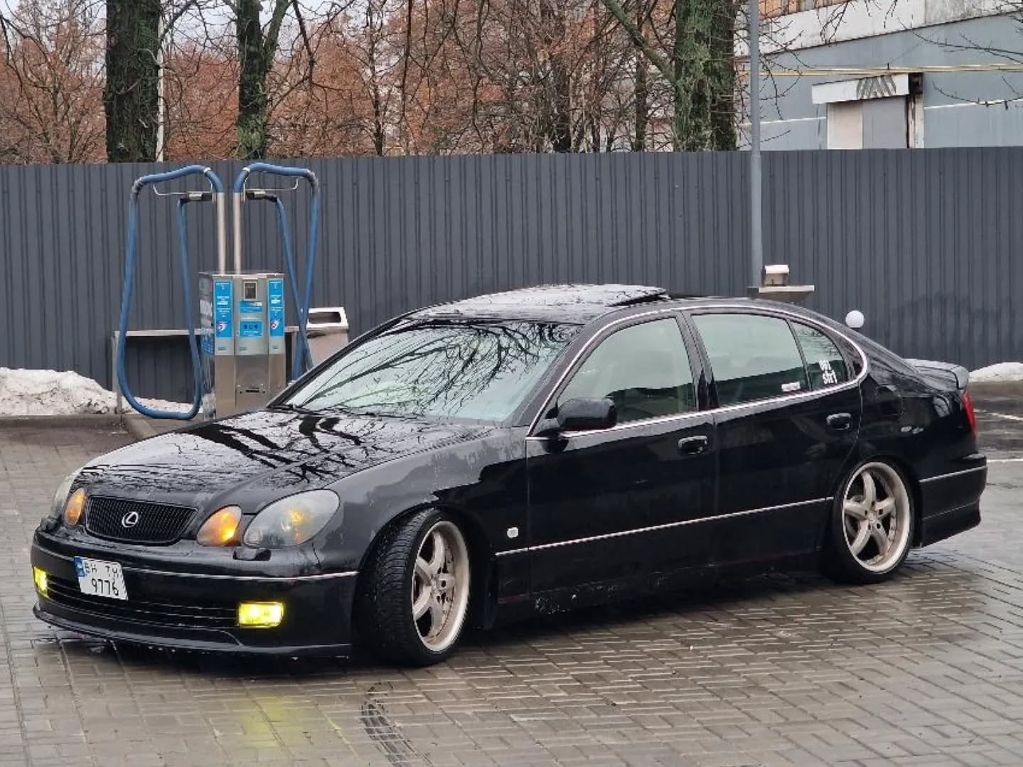 Класичний віп-стиль у цьому Lexus GS натякає на початок серйозного ділового тижня. :)Власник - @dmitrynovik0v#lexus #gs300 #aristo