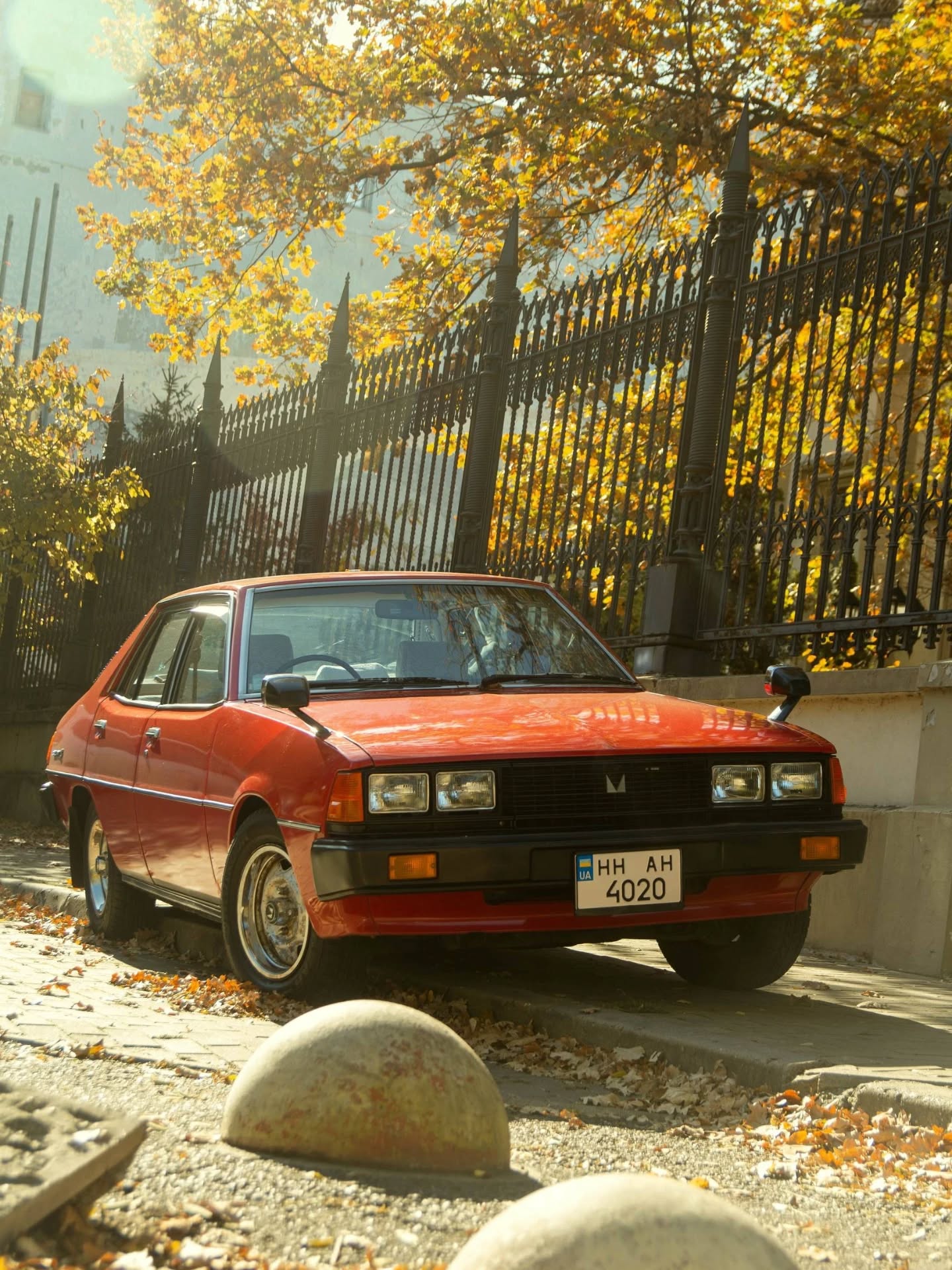 Ще частинка історії - Galant Sigma 78 року. Був завезений у +- 89 році і дуже автентично зберігся, м'яке затишне і комфорне авто. У власності більше двох років - повага за підтримку такого стану @sea.sigma.galant#mitsubishi #galant #sigma #jdm